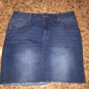 denim skirt